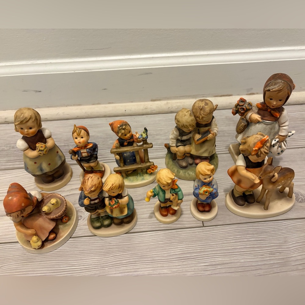Goebel Hummel Figures: Lot of 10